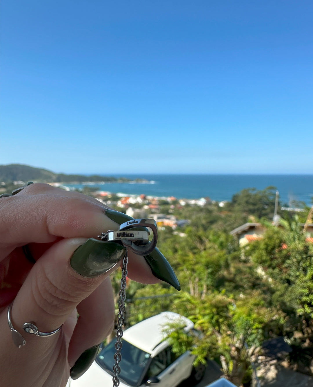 Caixa com Rosa  & Colar Personalizado + Anel do Abraço 💕